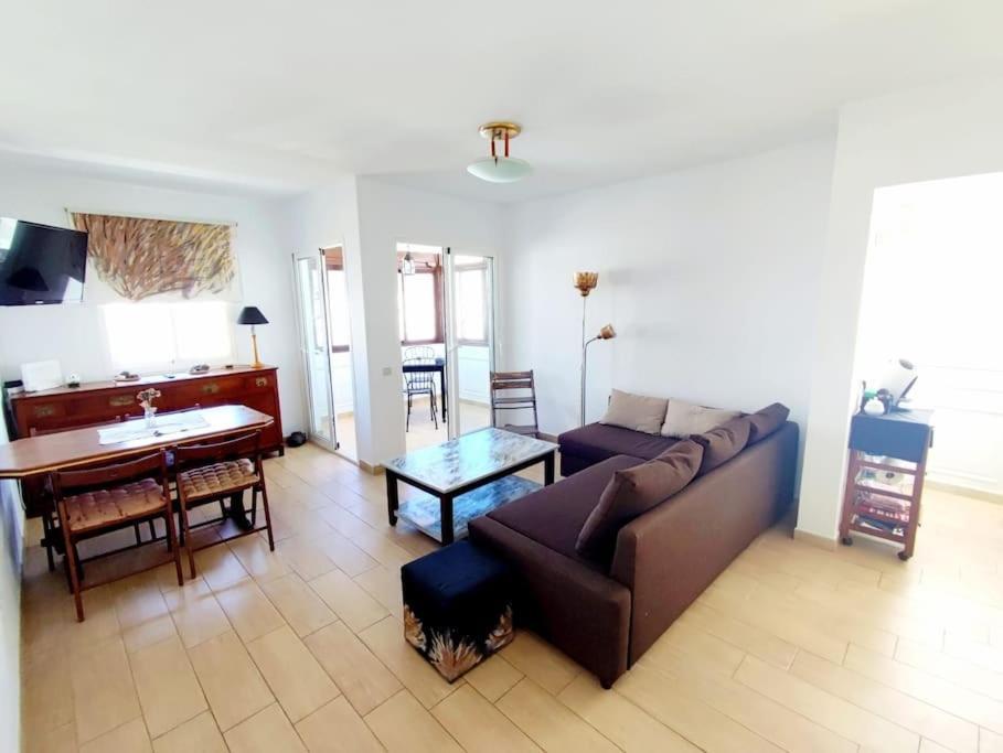Casa Roshan Playa Honda  Esterno foto